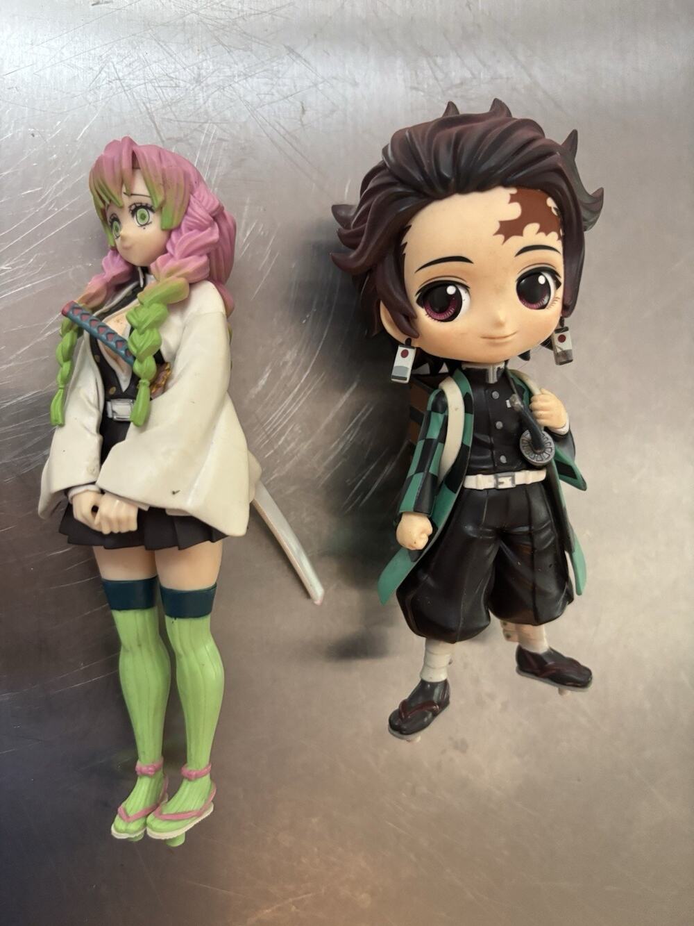 Lot of 2 Demon Slayer Tanjiro & Kanroji Mitsuri Figures Sega